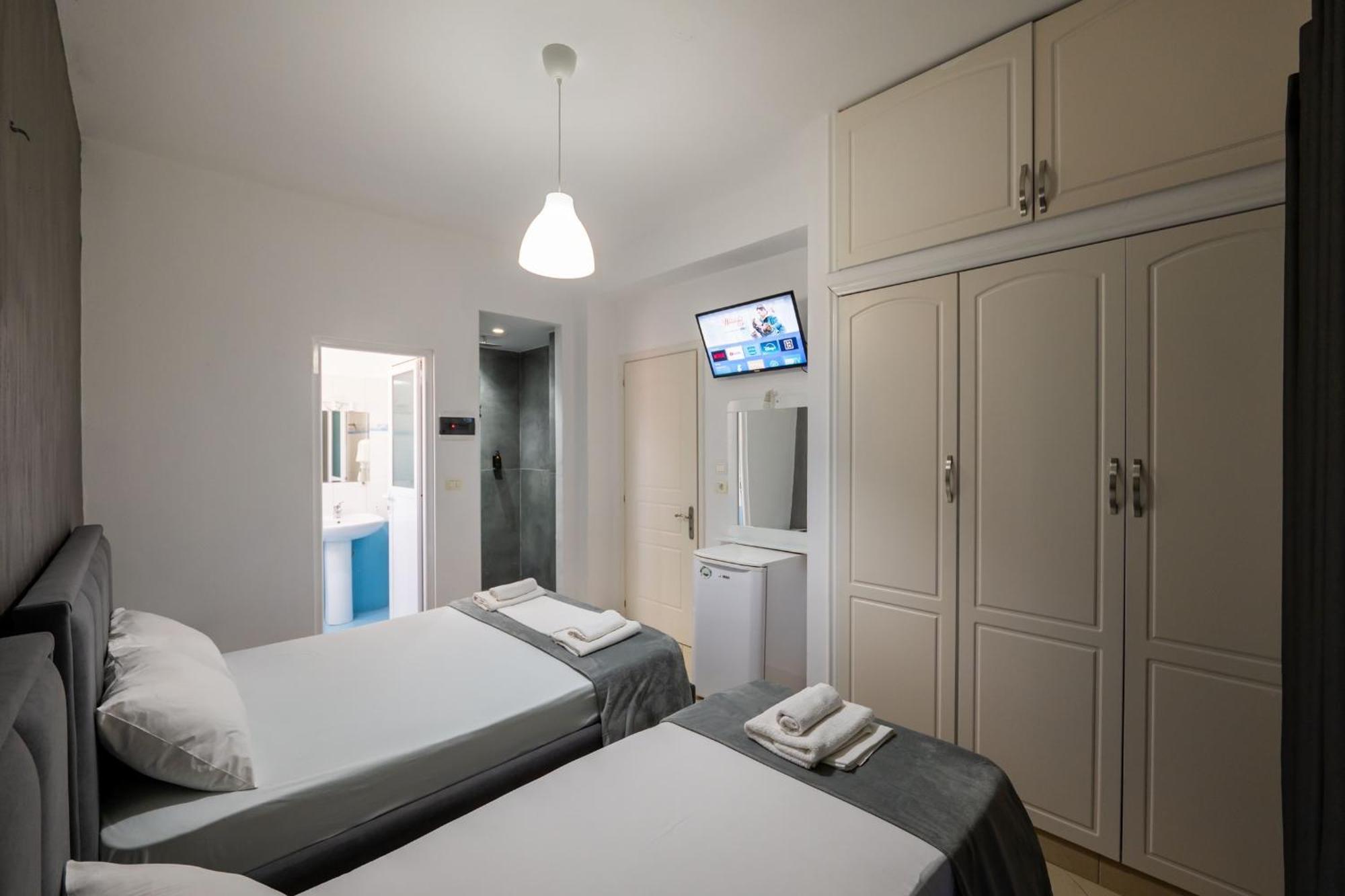 Hotel Two Mermaids Ksamil Luaran gambar