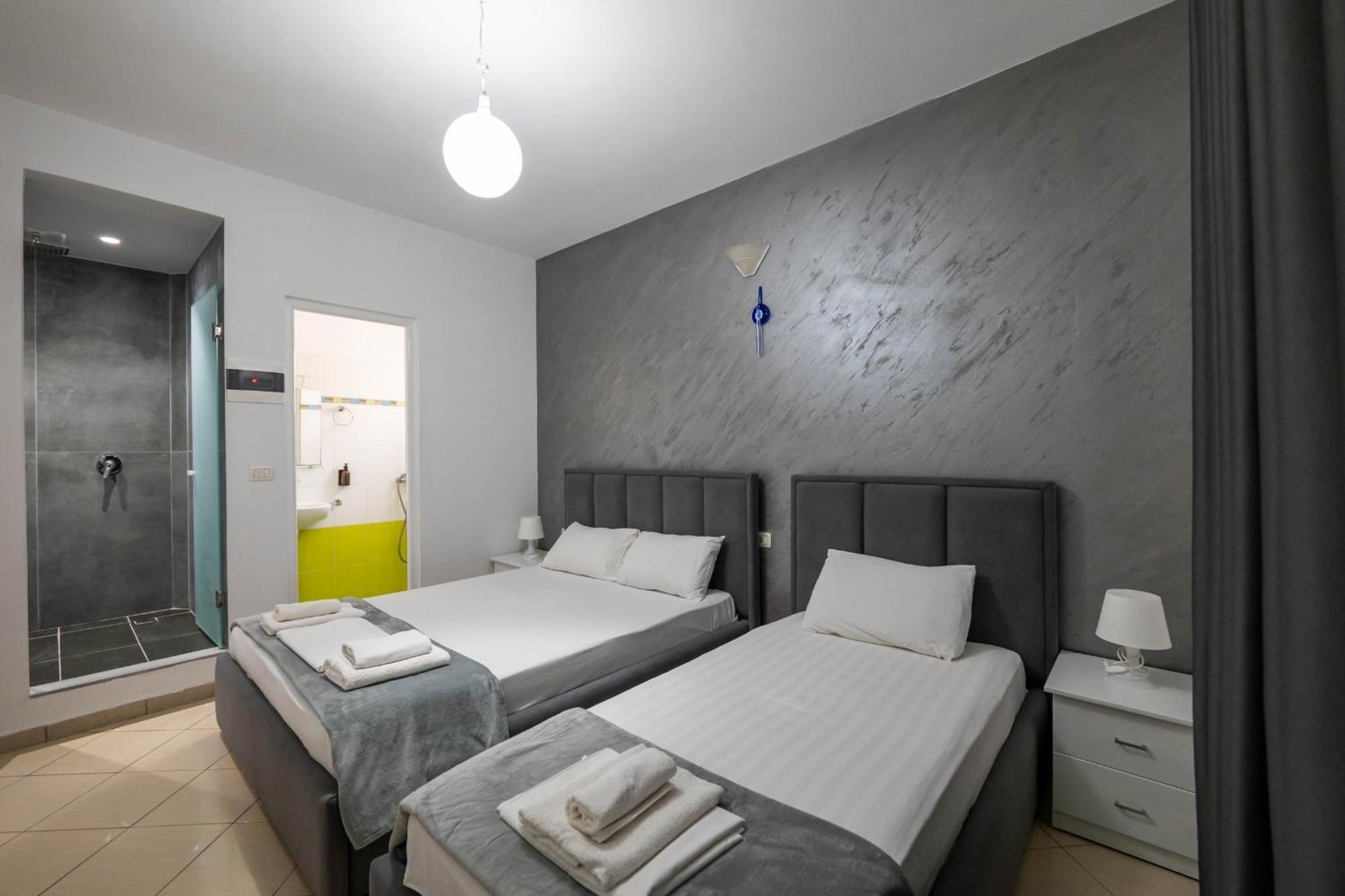 Hotel Two Mermaids Ksamil Luaran gambar